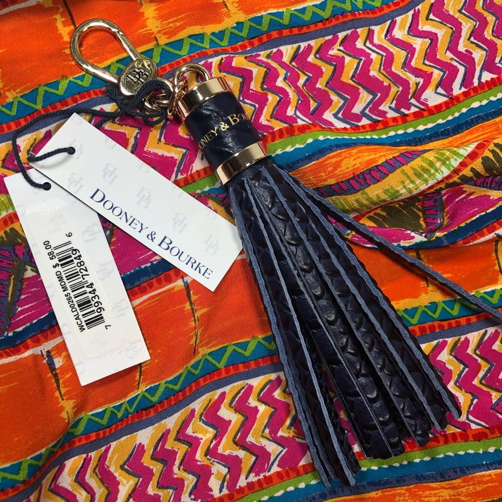 ‼️DROP‼️NWT Dooney&Bourke navy embossed key tassel